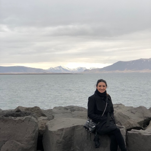 Meet your Posher, Rae - Picture 7 of 8